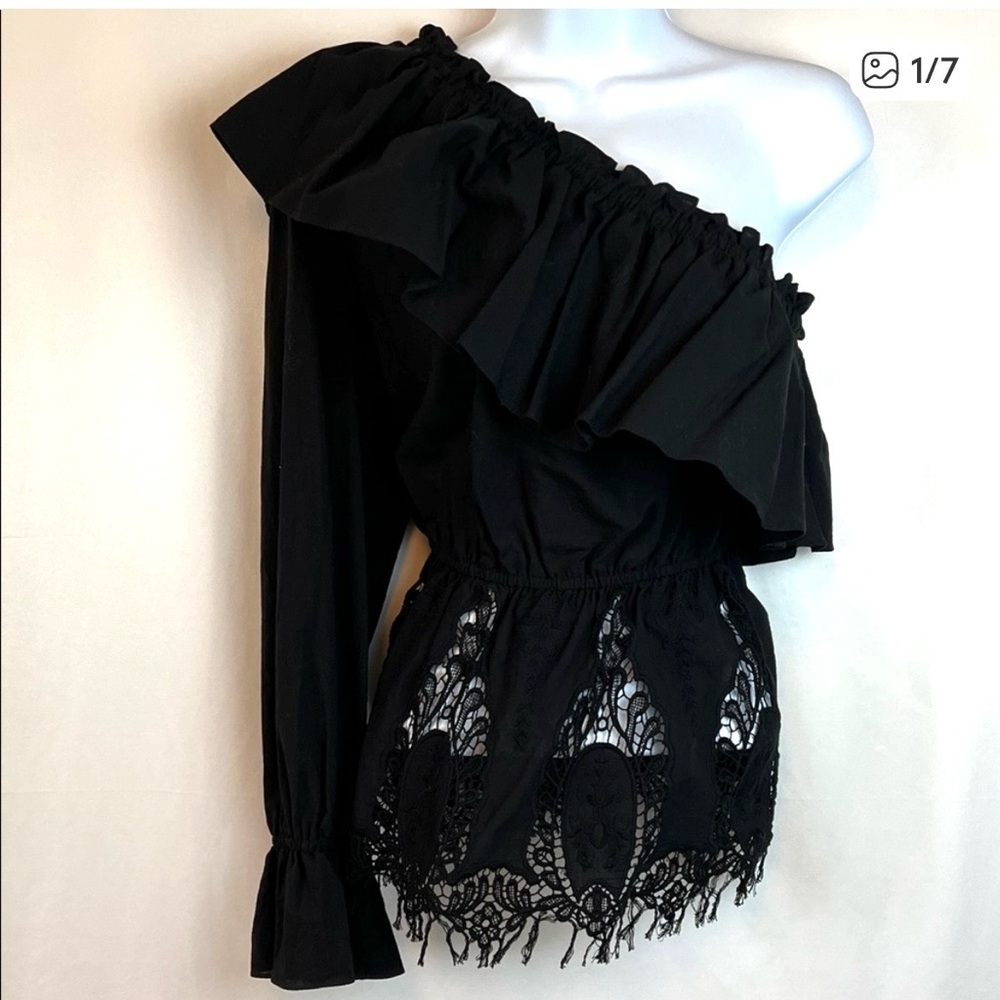BCBG off the shoulder one sleeve top black